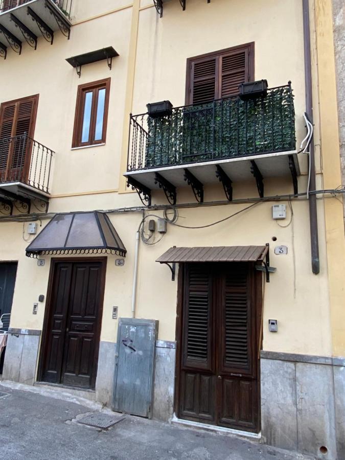 Apartament La Lumaca Kalsa Palermo Exterior photo